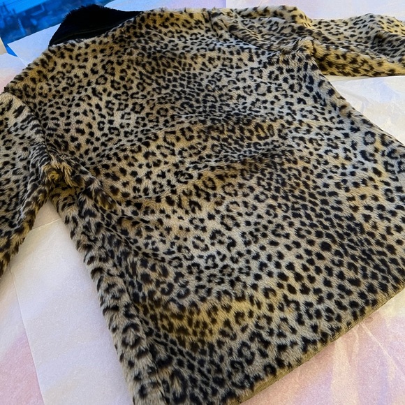 EUC leopard fleece M cozy soft easy zip-up - Picture 10 of 11